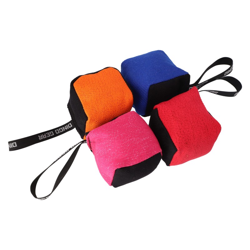 Beißwurst Hundespielzeug aus Nylcot mit Griff 10x10 cm